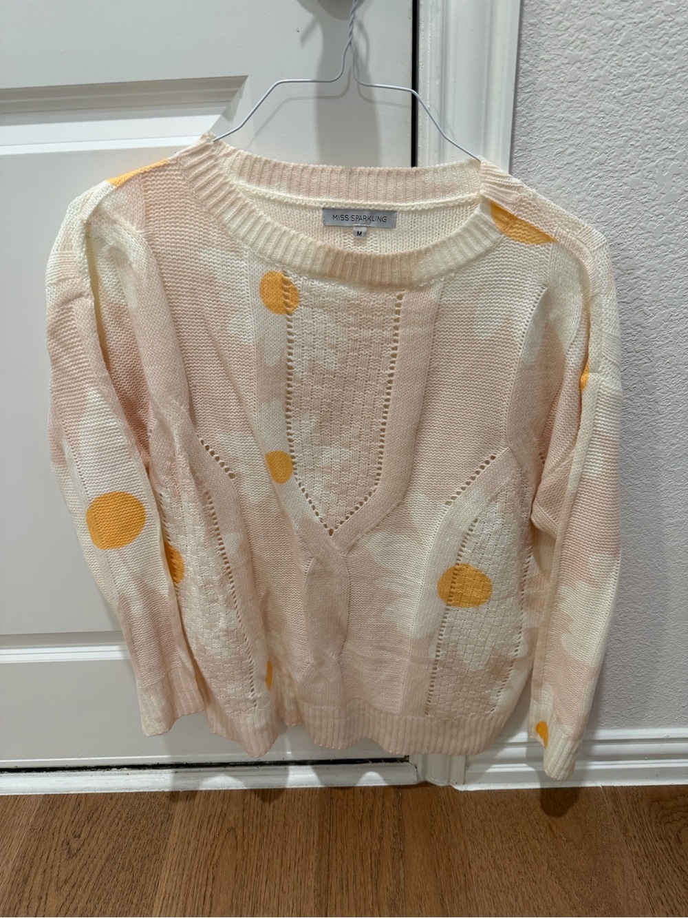 Daisy Floral Print Pale Pink Light Sweater